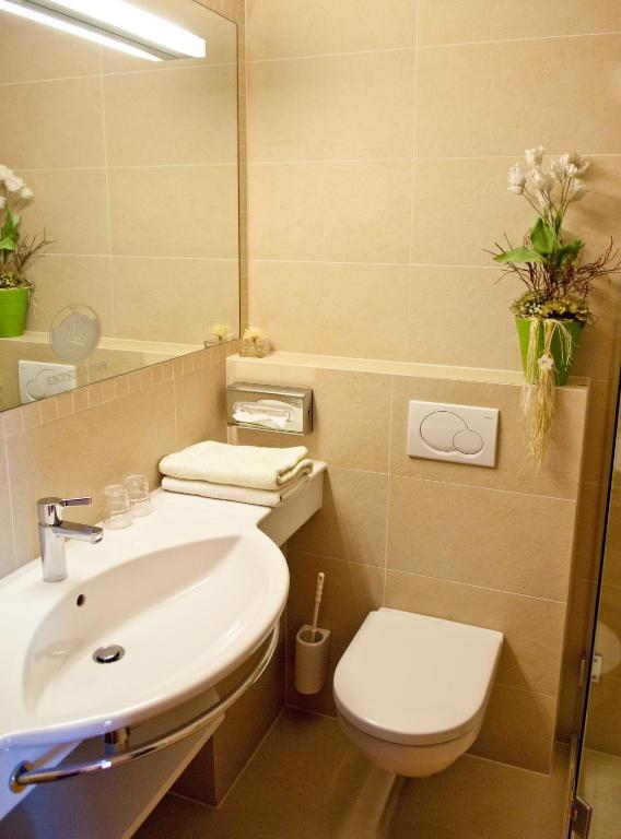Hotel Garni Entstrasser Kitzbühel Habitación foto