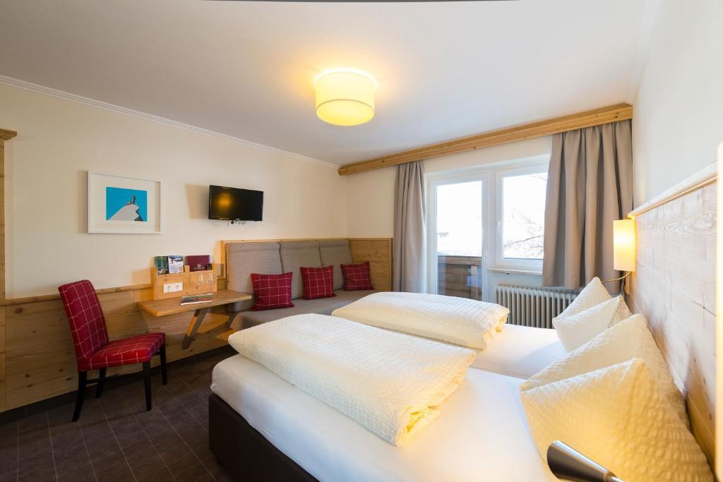 Hotel Garni Entstrasser Kitzbühel Habitación foto